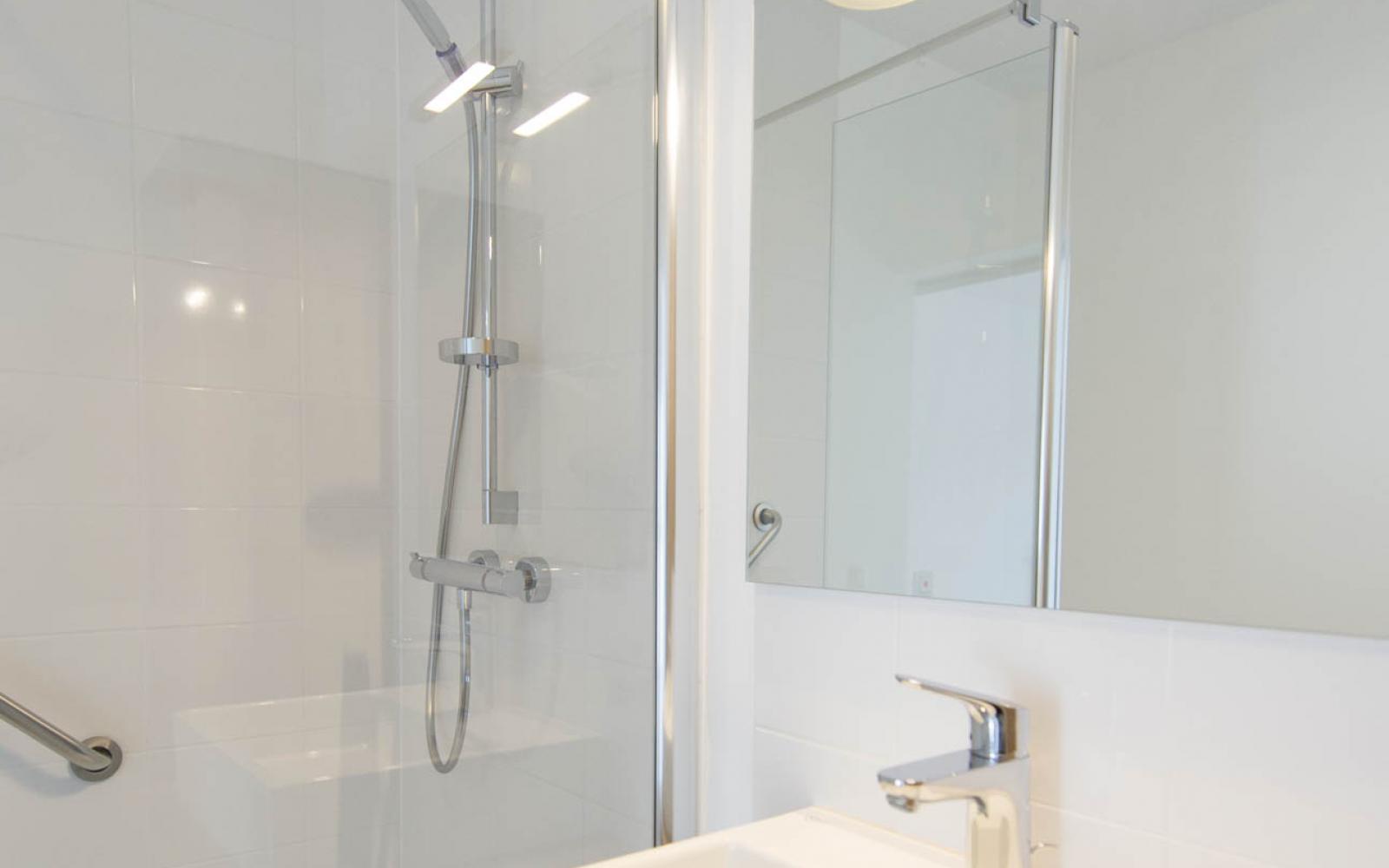 Residentie Bellevue-Gavere  ( 90% bezet - vlak aan de Markt - vanaf 990€/maand - inclusief ALLE service)