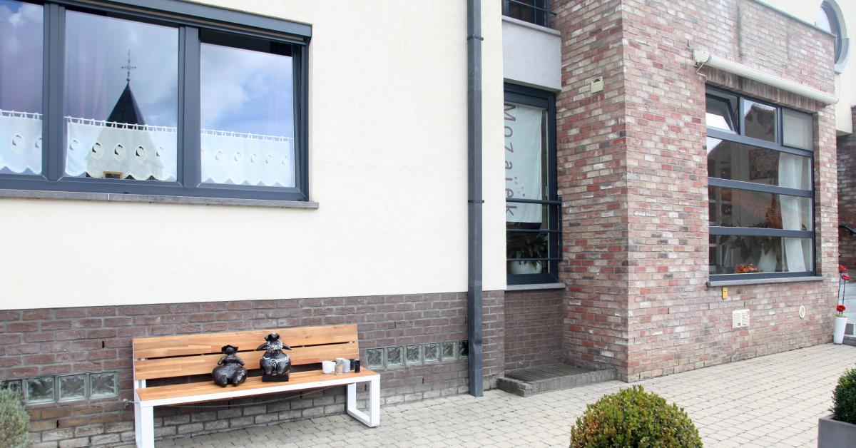 MOZAIEK ASSISTENTIEWONINGEN • serviceflat(s)/assistentiewoning(en) te