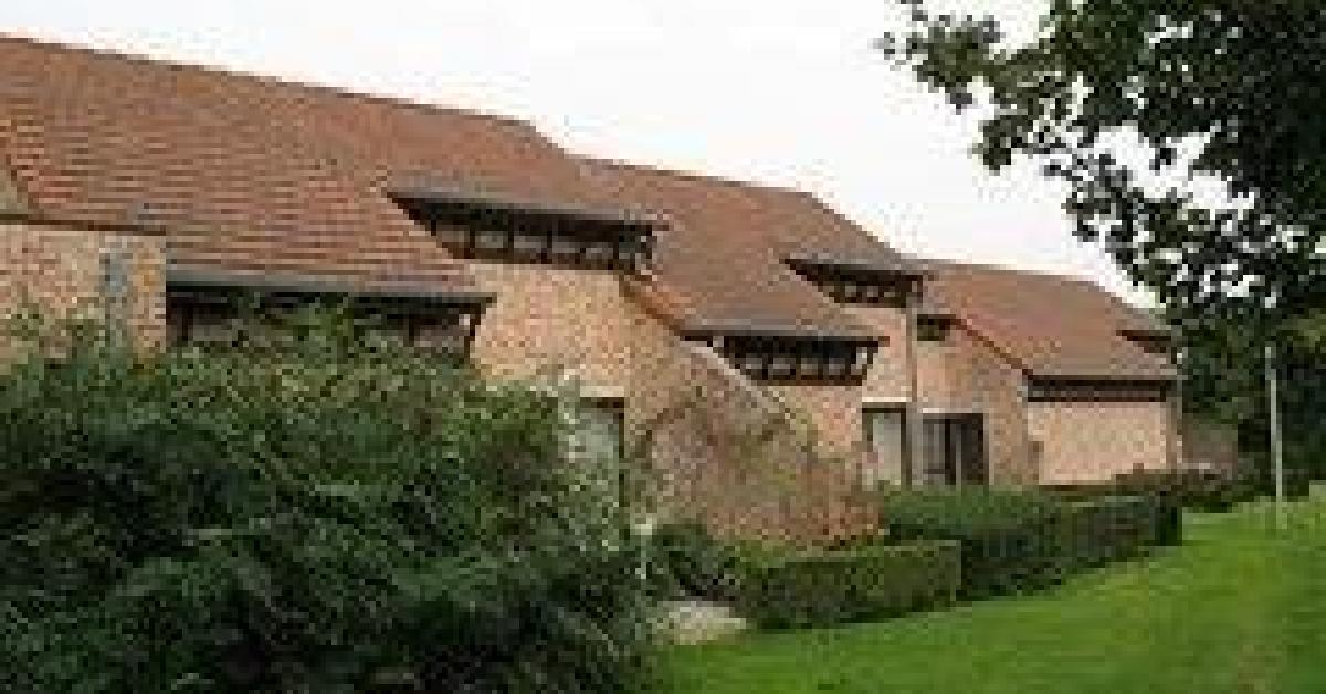 Serviceflatgebouw De Zwaen • serviceflat(s)/assistentiewoning(en) te